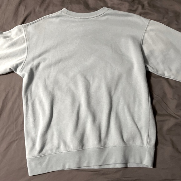 Light blue sweatshirt - Picture 3 of 3